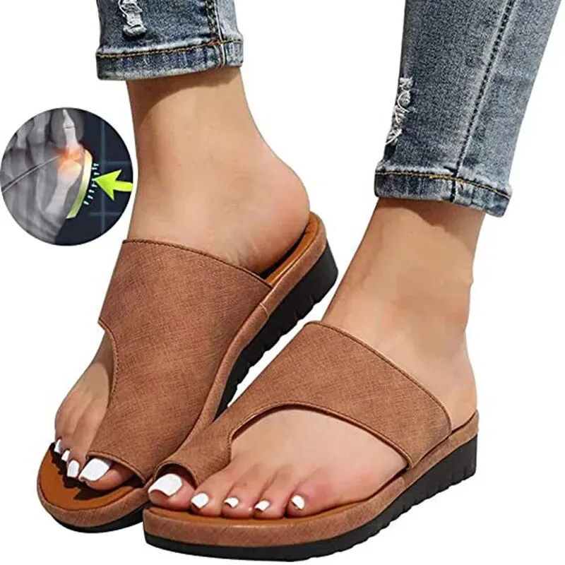 Effortless and casual orthopedic Slides
