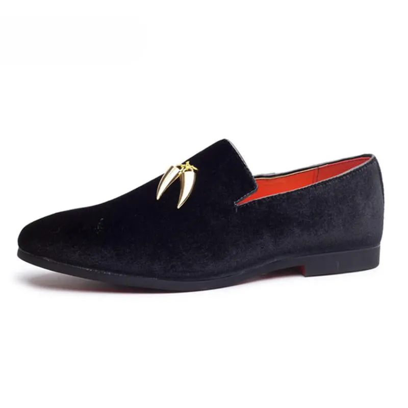 Men's Spring/Autumn Slip-Ons With Metal Pendant
