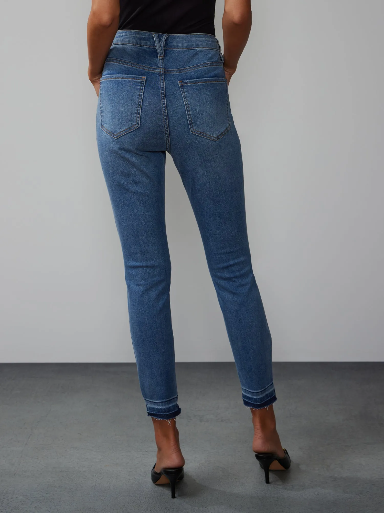 Petite Perfect Fit Distressed Skinny Ankle Jeans